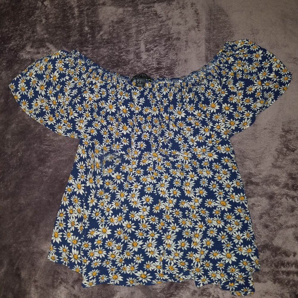 Flower patter off the shoulder shirt